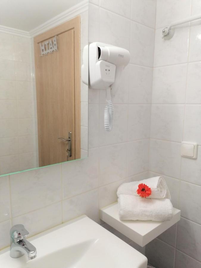Nini'S House 1 Apartment นีดรี ภายนอก รูปภาพ
